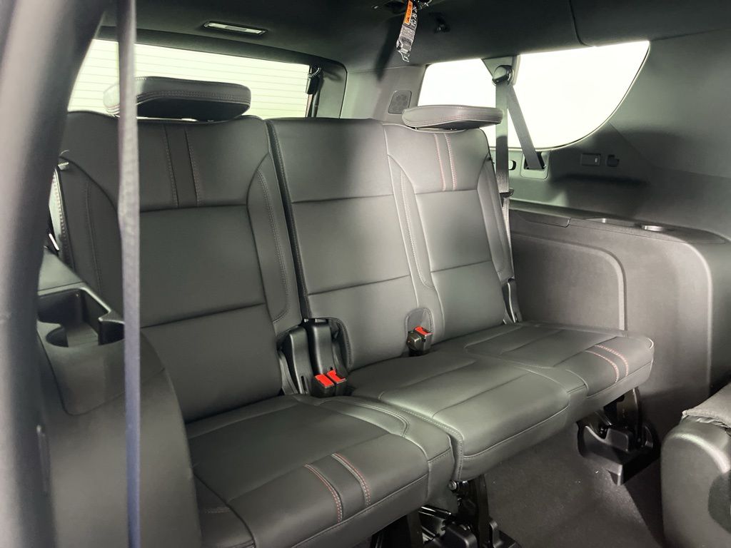 Thumbnail: 2026 Chevrolet Suburban - 11