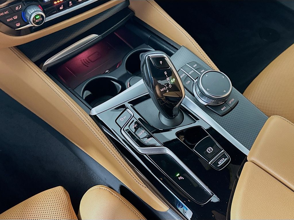 Thumbnail: 2023 BMW 5 Series - 17