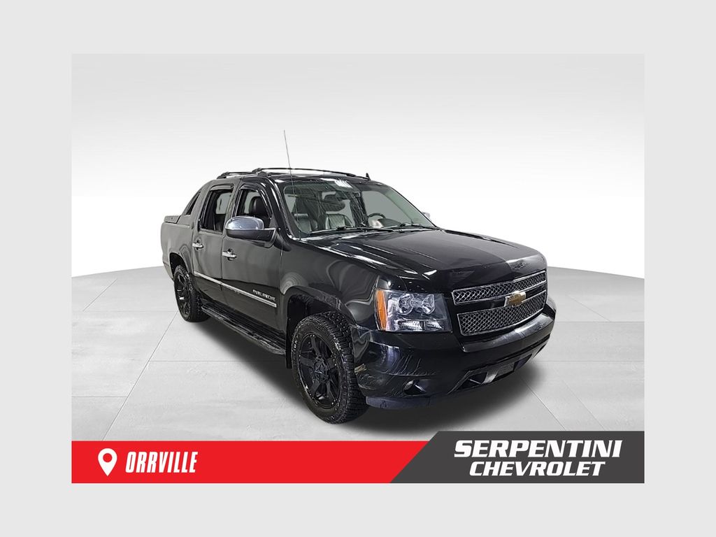  2013 Chevrolet Avalanche LTZ Black Diamond Edition 4WD   