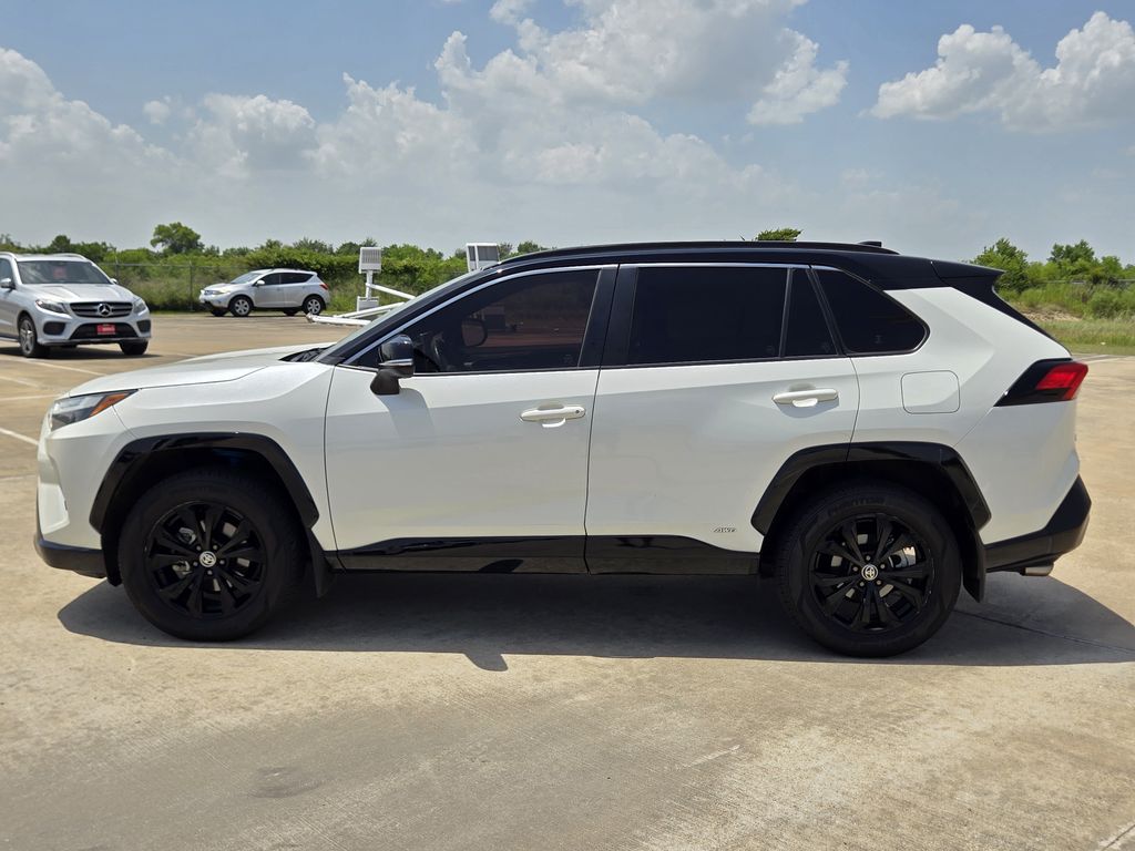 2022 Toyota RAV4 Hybrid XSE White at Toyota of Victoria