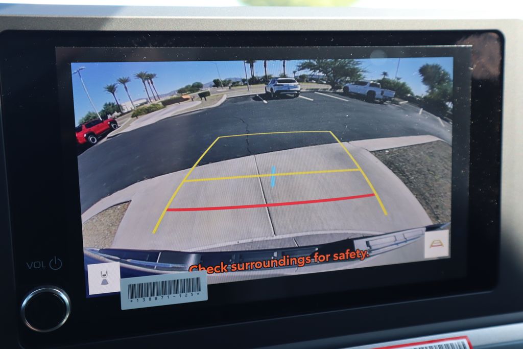 Thumbnail: 2025 Toyota Tacoma - 15