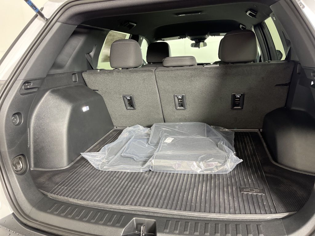 Thumbnail: 2026 Chevrolet Equinox - 19