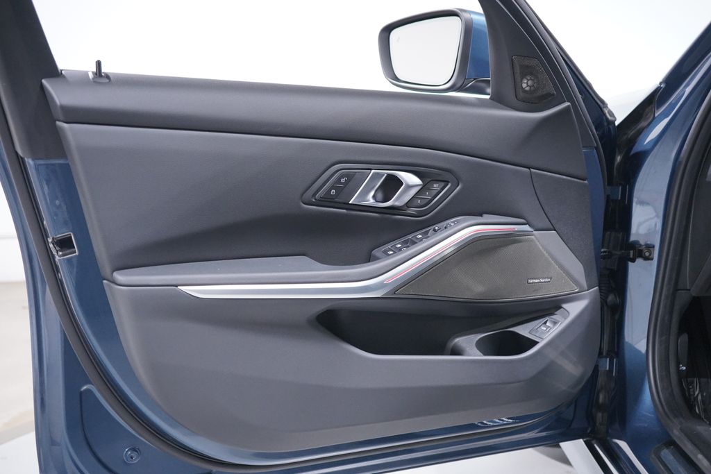 Thumbnail: 2026 BMW 3 Series - 20