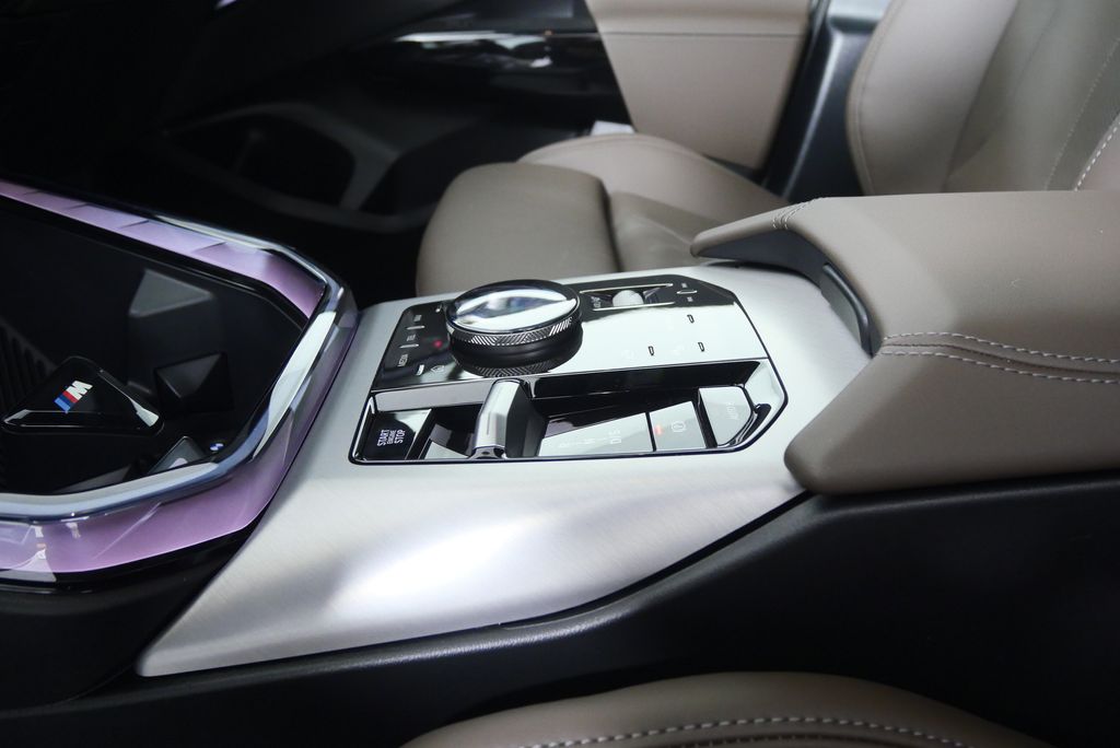 Thumbnail: 2026 BMW X3 - 21