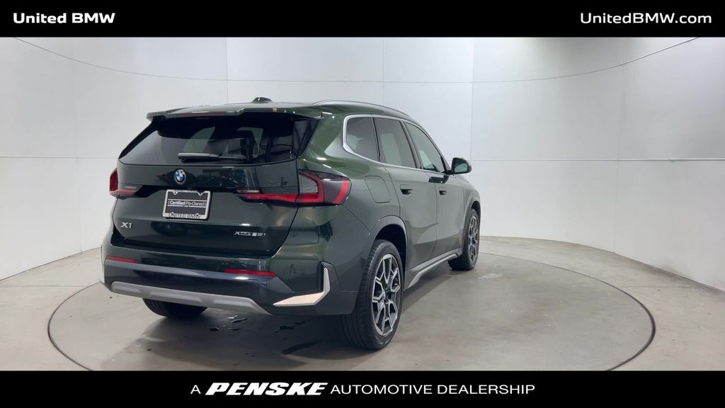 Thumbnail: 2024 BMW X1 - 8