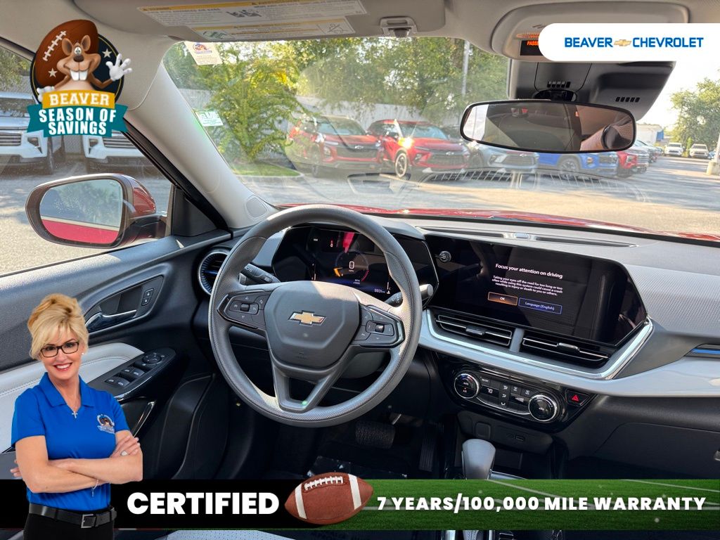 Used 2025 Chevrolet Trax SUV