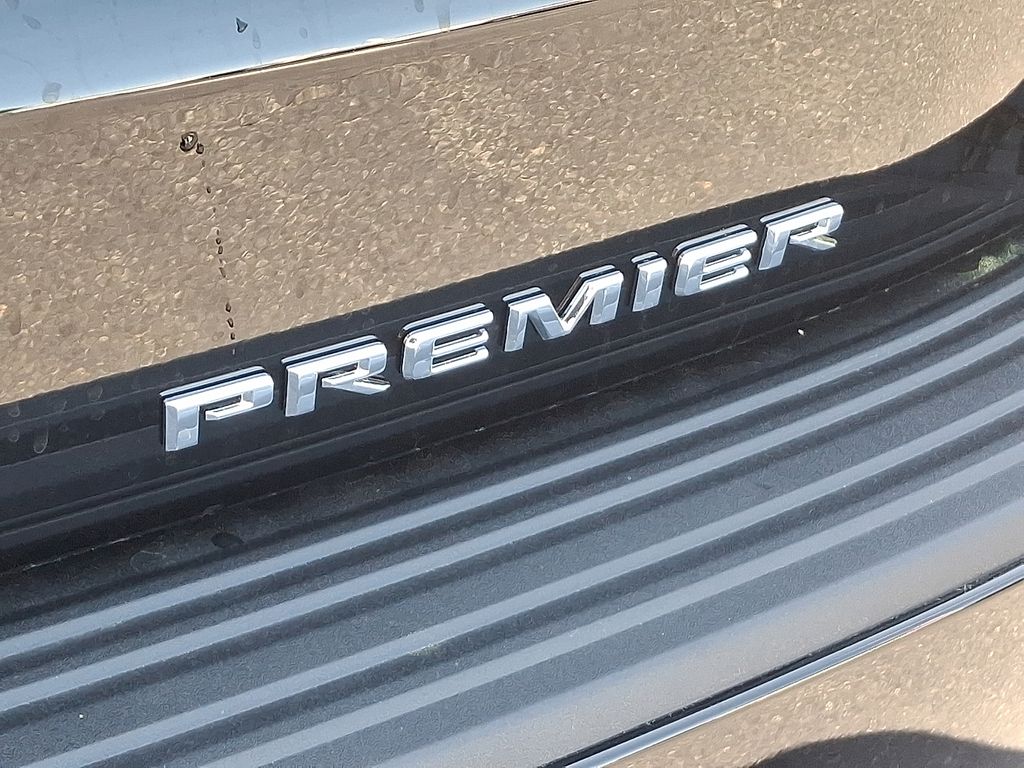 Thumbnail: 2025 Chevrolet Tahoe - 12