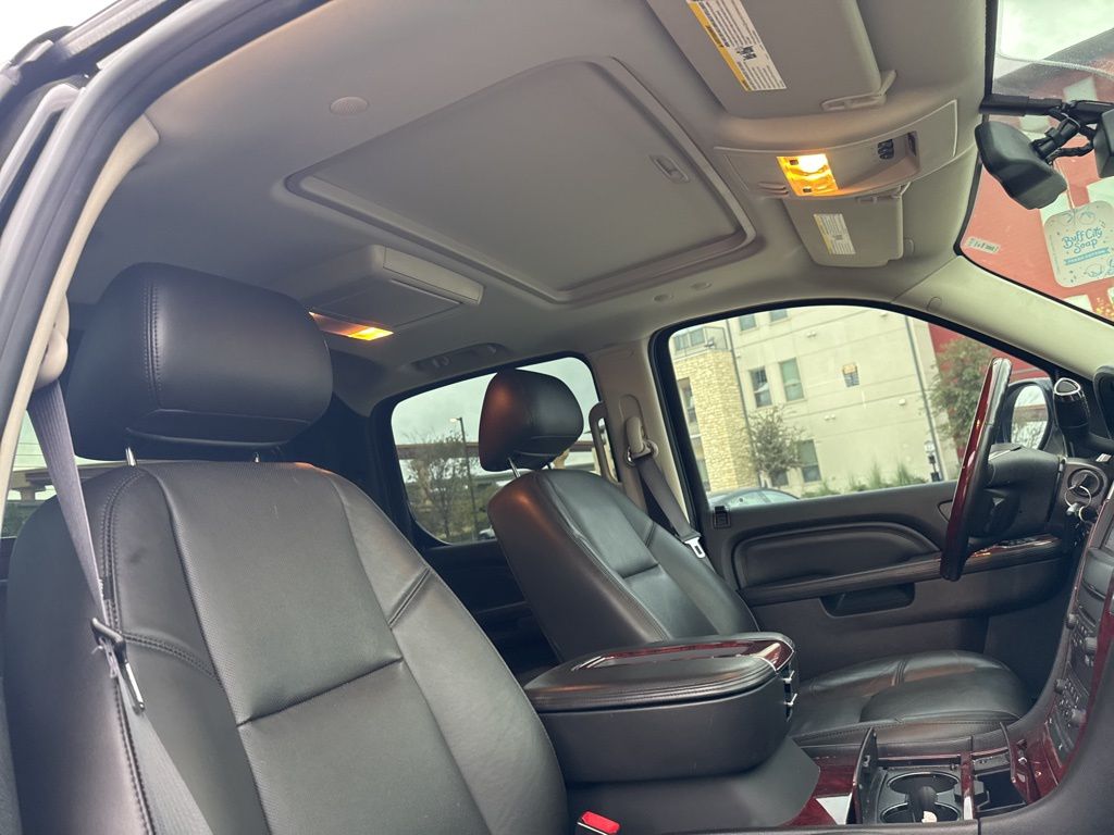 2013 Cadillac Escalade EXT Premium 24