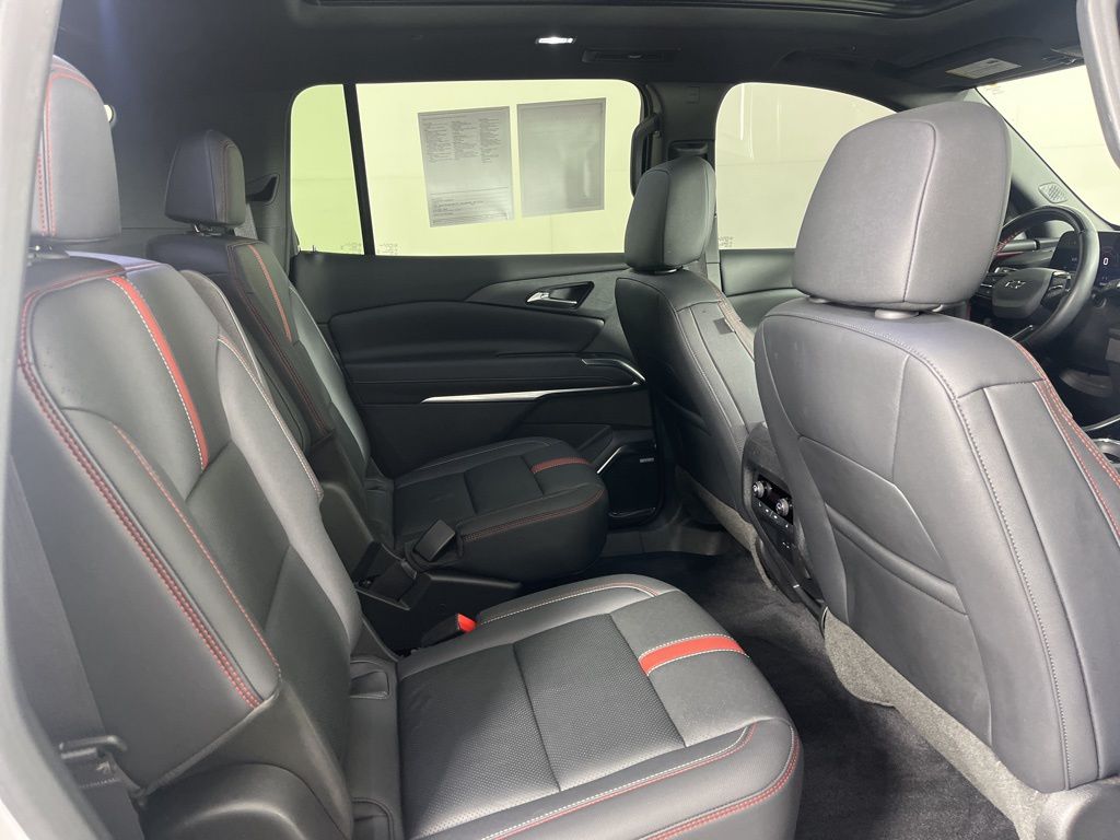 Thumbnail: 2024 Chevrolet Traverse - 8