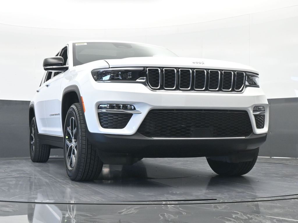 Used 2025 Bright White Clearcoat Jeep Limited image 58