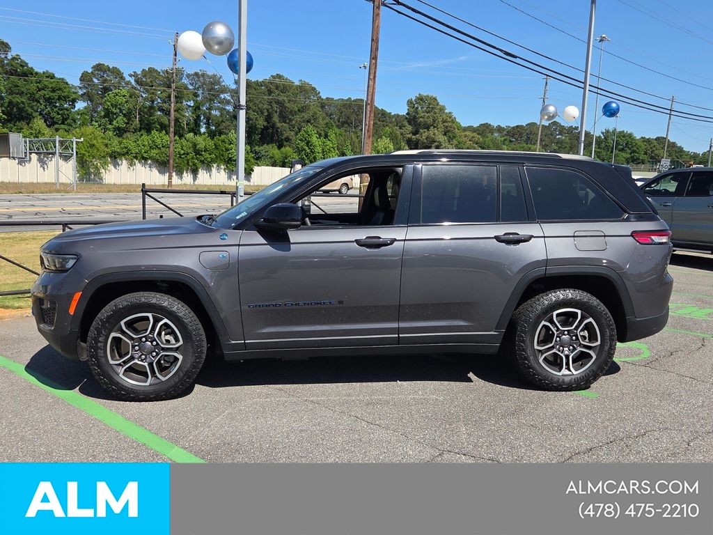 Used 2023 Gray Jeep Trailhawk 4xe image 5