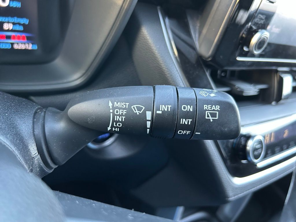 Thumbnail: 2022 Toyota Corolla Cross - 19