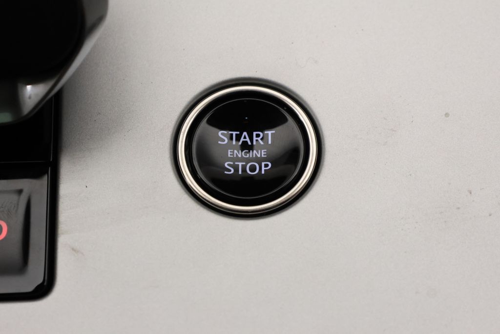 Thumbnail: 2026 Land Rover Range Rover - 25