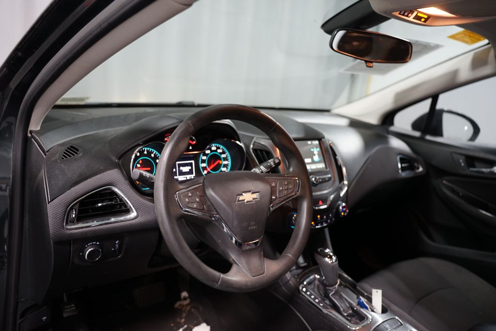 2017 Chevrolet Cruze LT 7