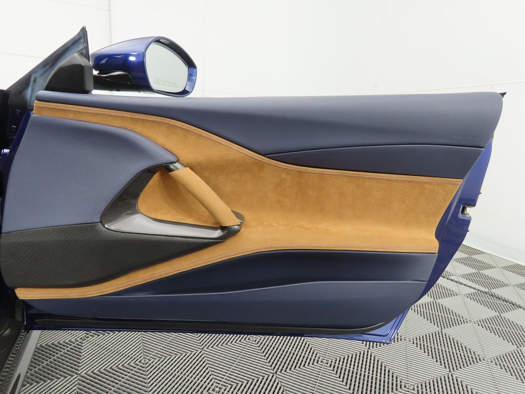 Thumbnail: 2021 Ferrari 812 - 31