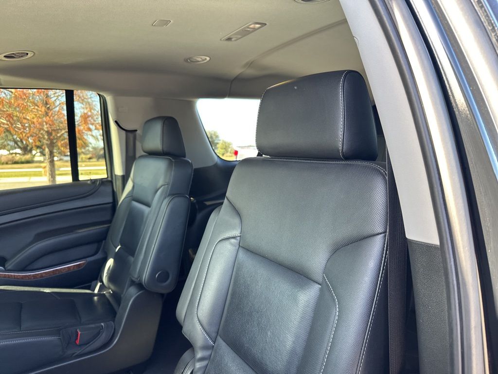 Used Car 2020 Chevrolet Suburban  Premier For Sale Under $40,000 In Austin, Texas