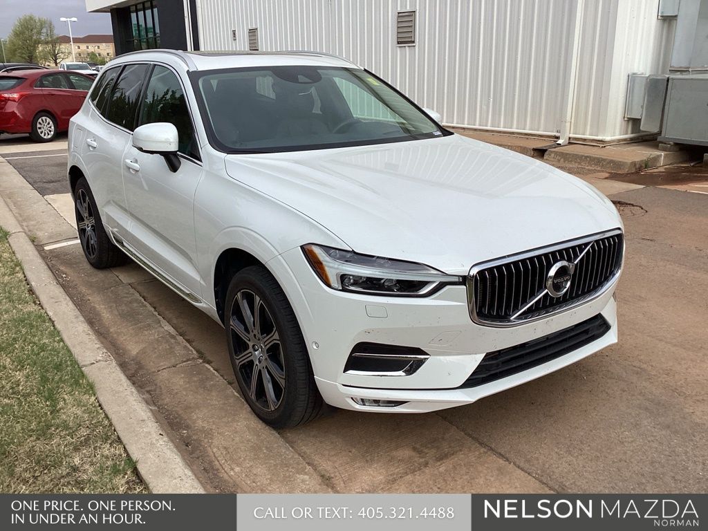 Used 2020 White Volvo T6 Inscription image 3