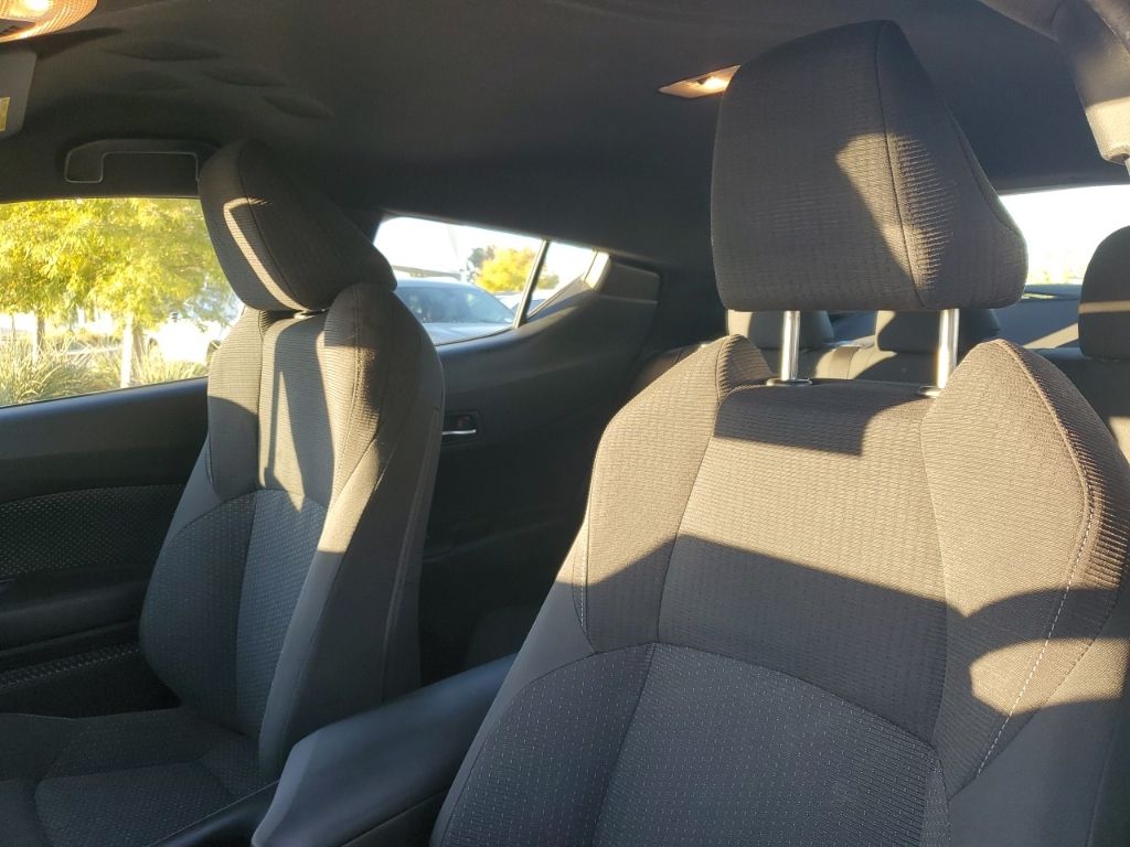 Used Car 2018 Toyota C-hr  Xle For Sale Under $20,000 In Austin, Texas