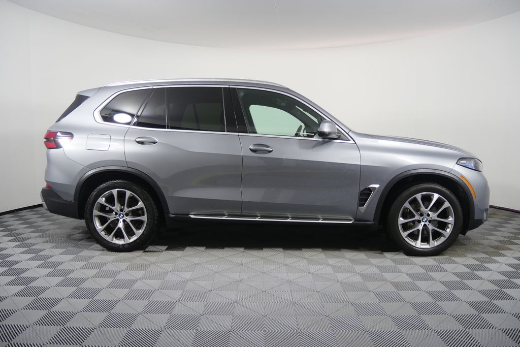 Thumbnail: 2024 BMW X5 - 2