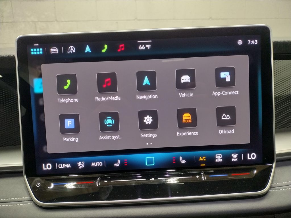 2025 Volkswagen Tiguan 2.0T SE R-Line Black