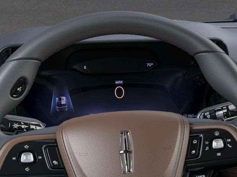 Thumbnail: 2026 Lincoln Aviator - 13