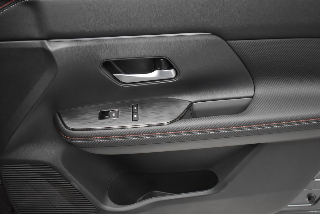 Thumbnail: 2026 Nissan Kicks - 21