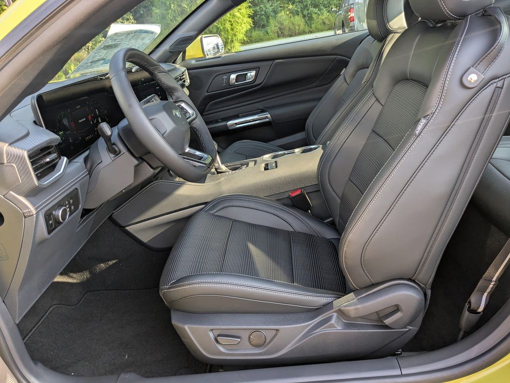 2025 Ford Mustang EcoBoost Premium Fastback