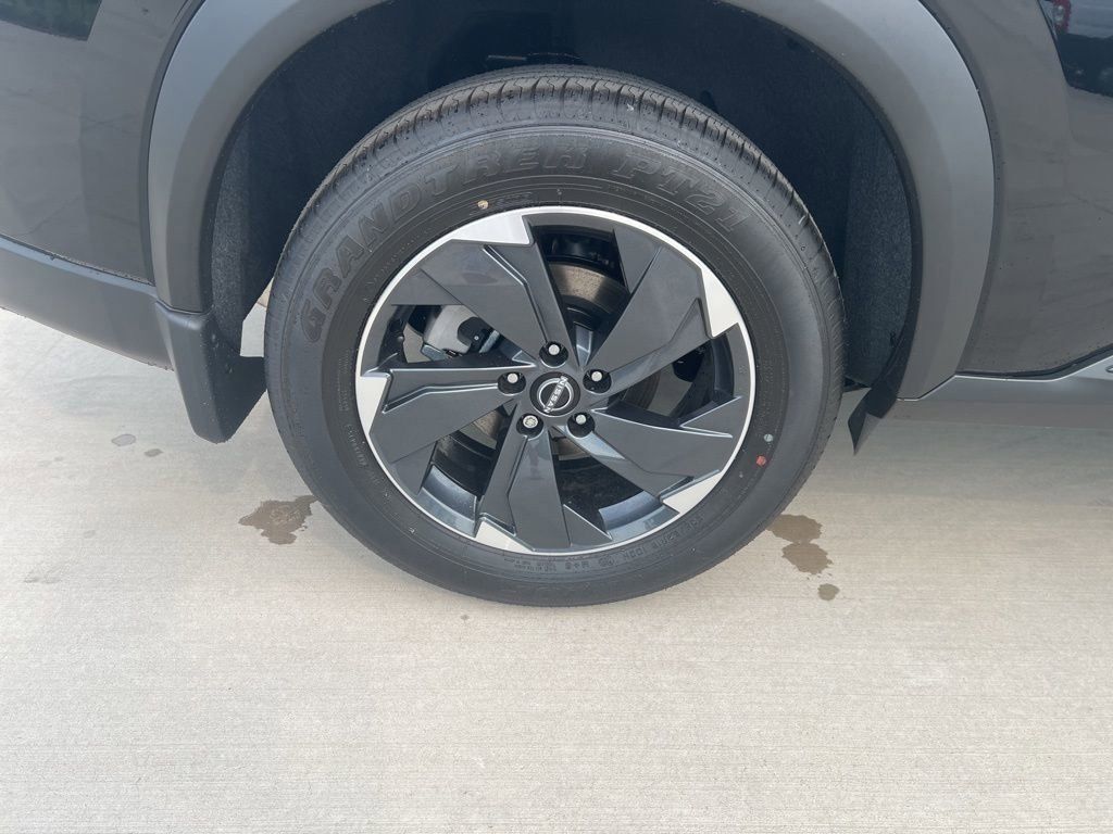 2025 Super Black Nissan Rogue SV FWD SUV