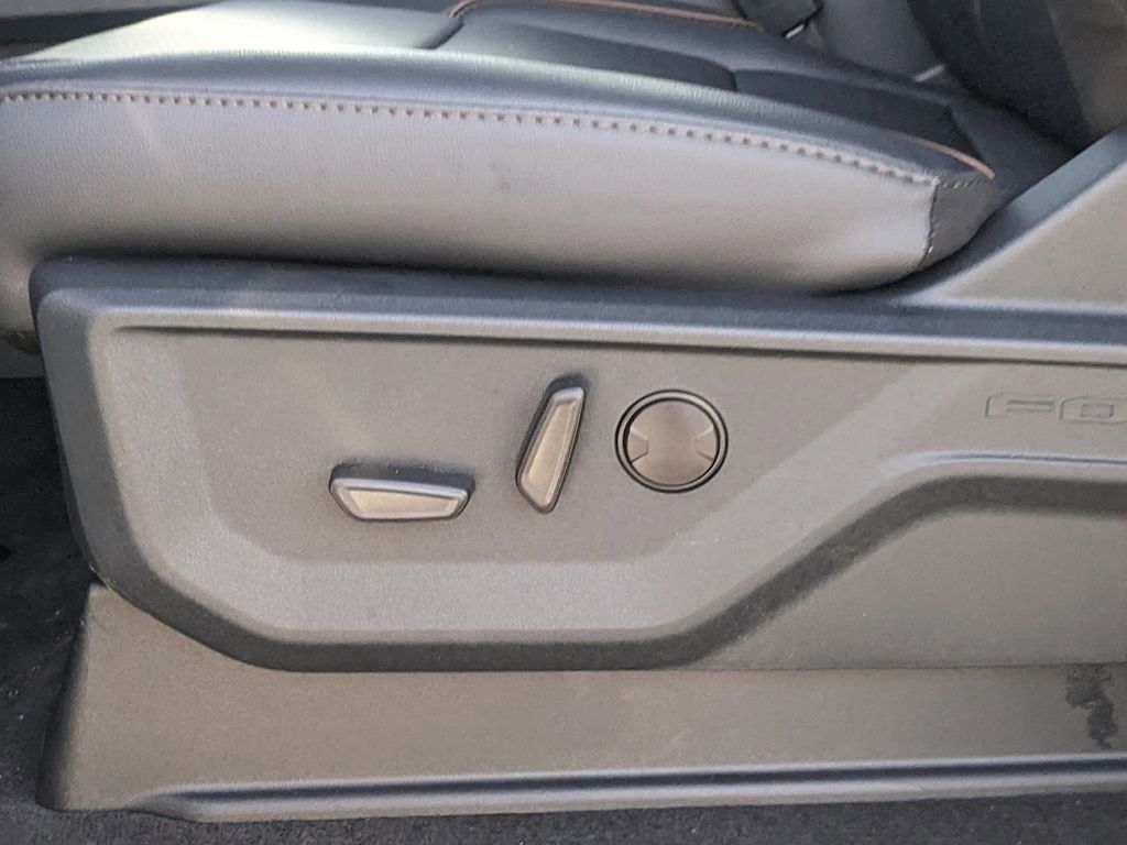 2025 Ford F-250 Super Duty Lariat