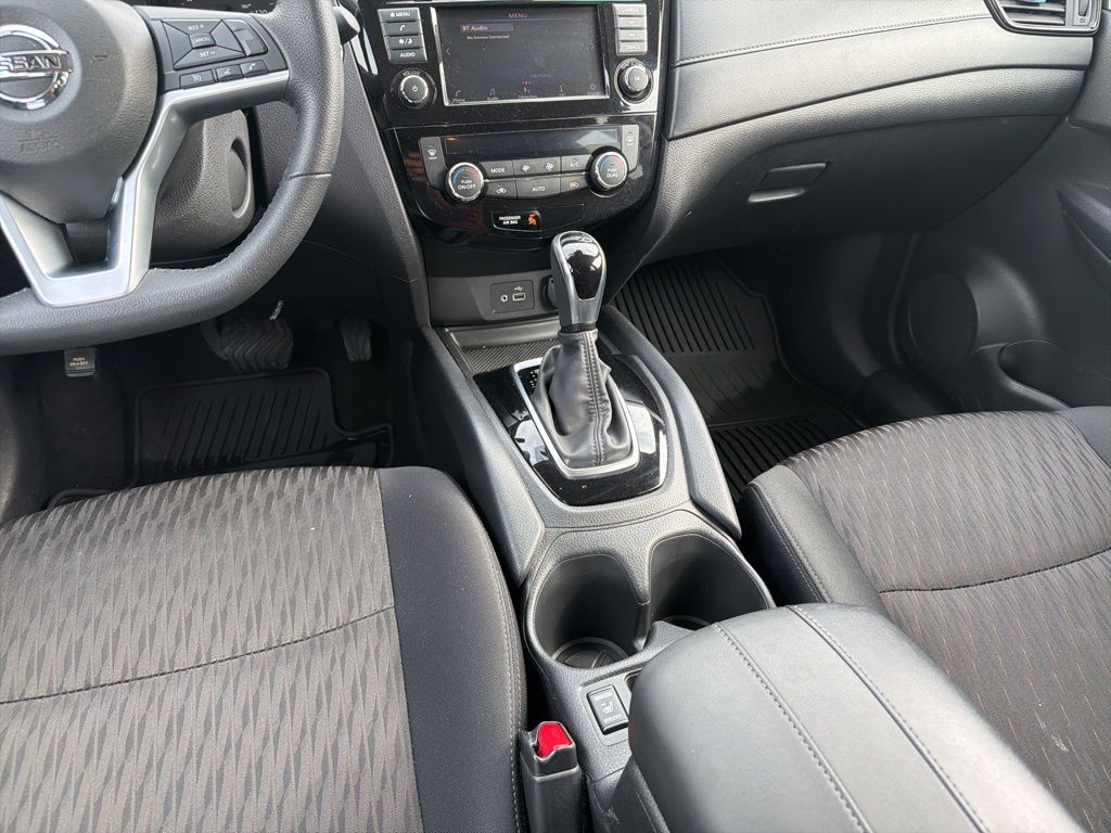 Thumbnail: 2020 Nissan Rogue - 16