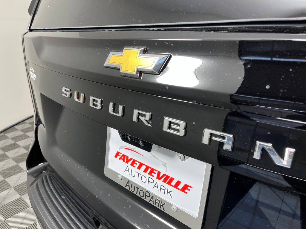 Thumbnail: 2026 Chevrolet Suburban - 24
