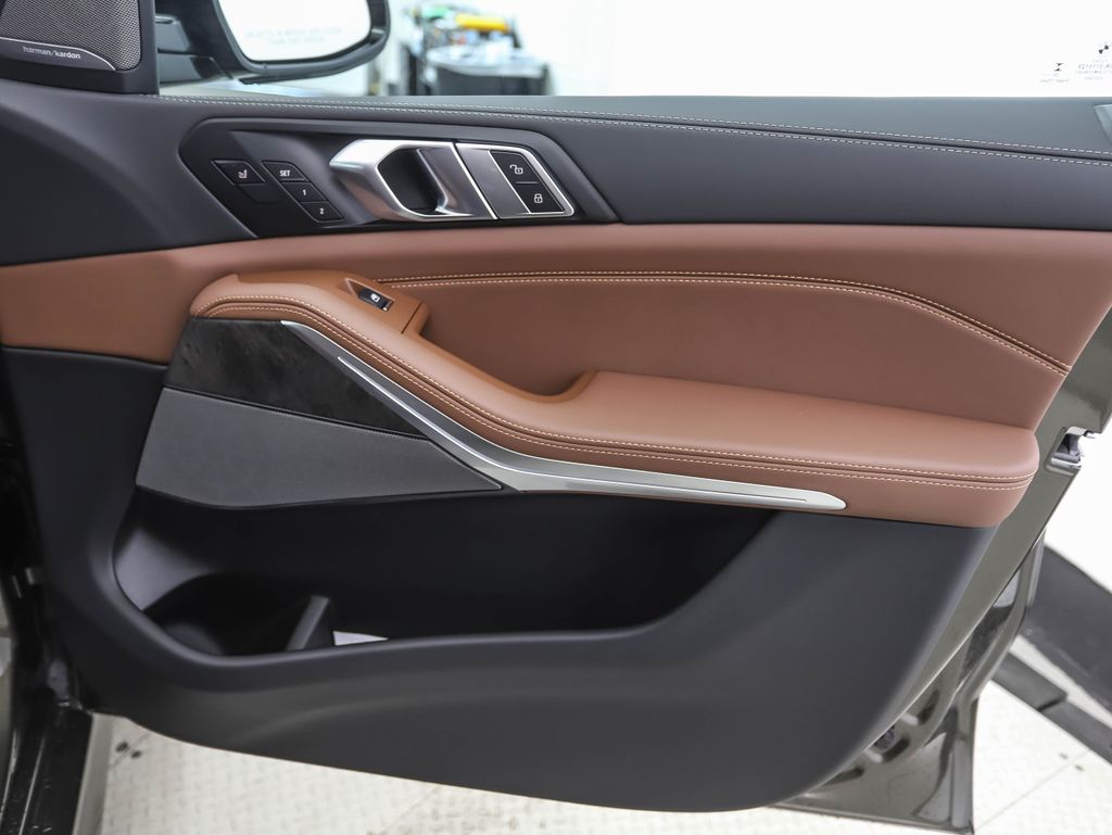 Thumbnail: 2026 BMW X5 - 30