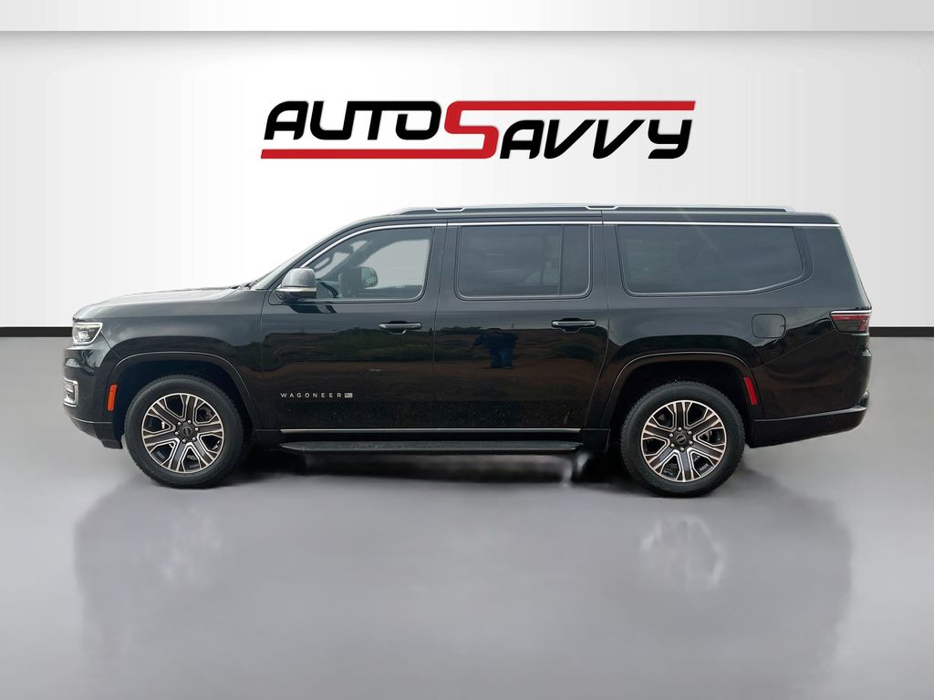 Used 2025 Black Jeep Base image 4