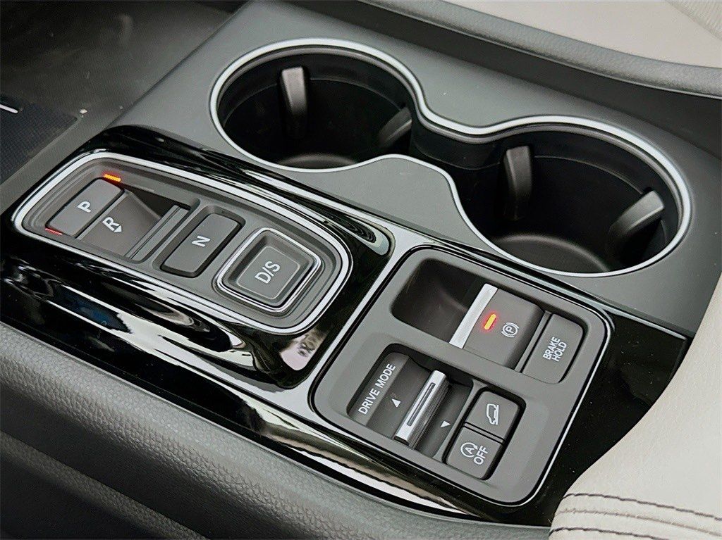 Used Car 2025 Honda Pilot  Touring For Sale Under $50,000 In Austin, Texas