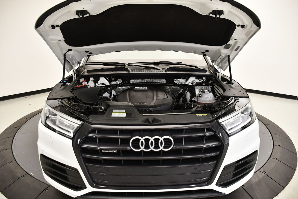 Thumbnail: 2020 Audi Q5 - 12