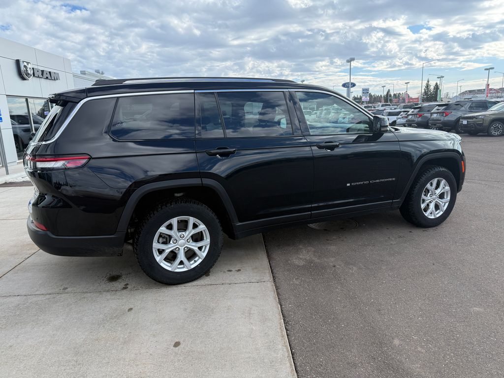 Certified Used 2023 Black Jeep Limited image 9