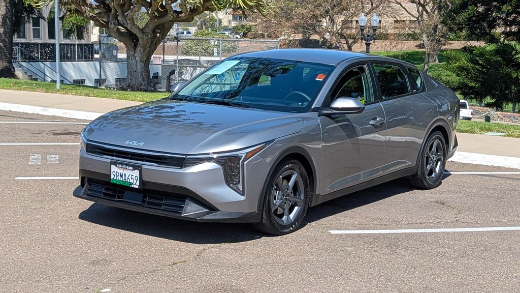 Used 2025 Kia K4 LXS 4D Sedan