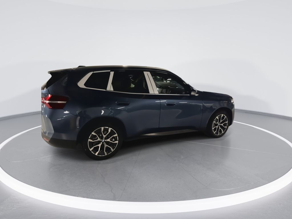 Thumbnail: 2026 BMW X3 - 8