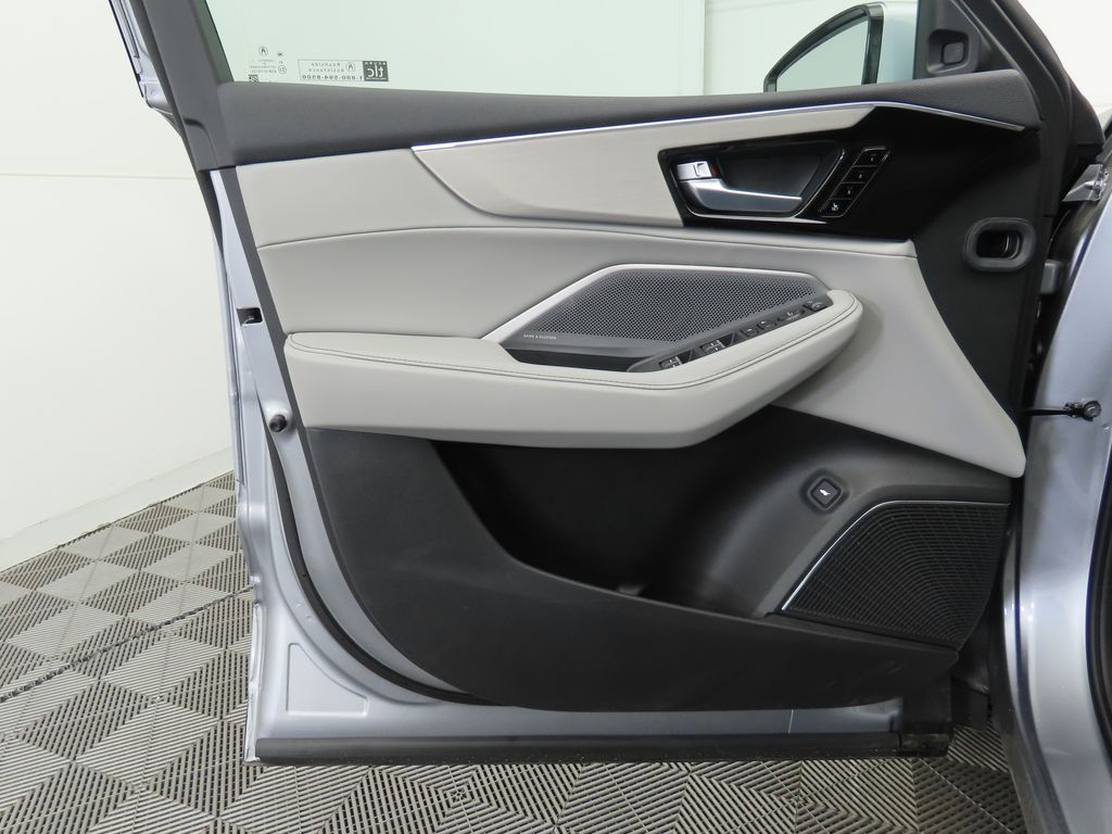Thumbnail: 2025 Acura MDX - 26