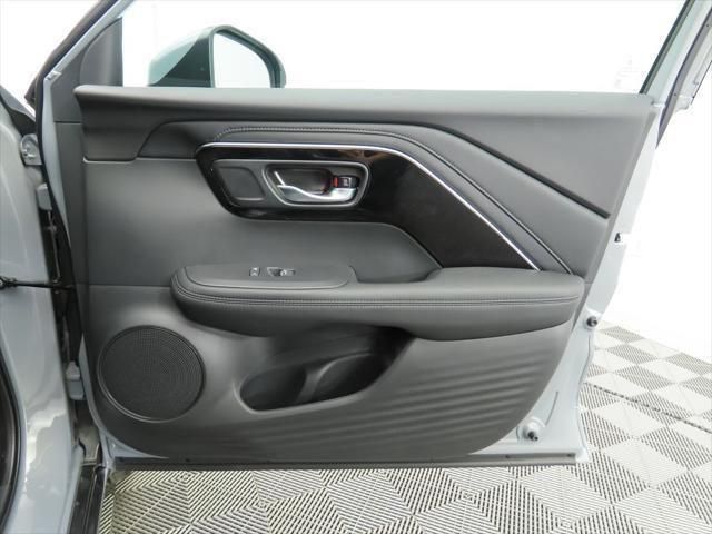 Thumbnail: 2025 Acura ADX - 26