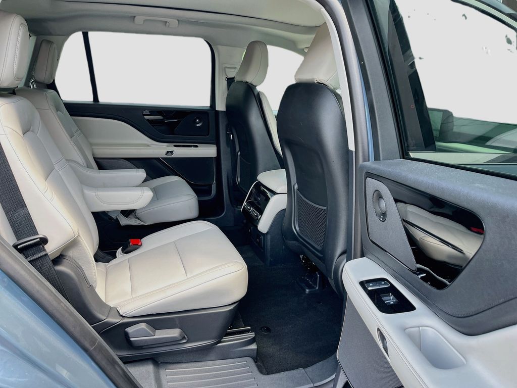 2025 Lincoln Aviator Premiere Blue at Don McGill Toyota