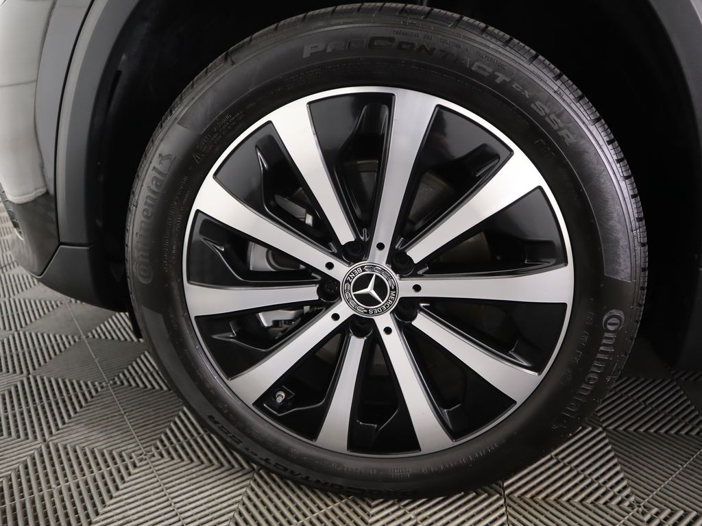 Thumbnail: 2023 Mercedes-Benz GLA - 30