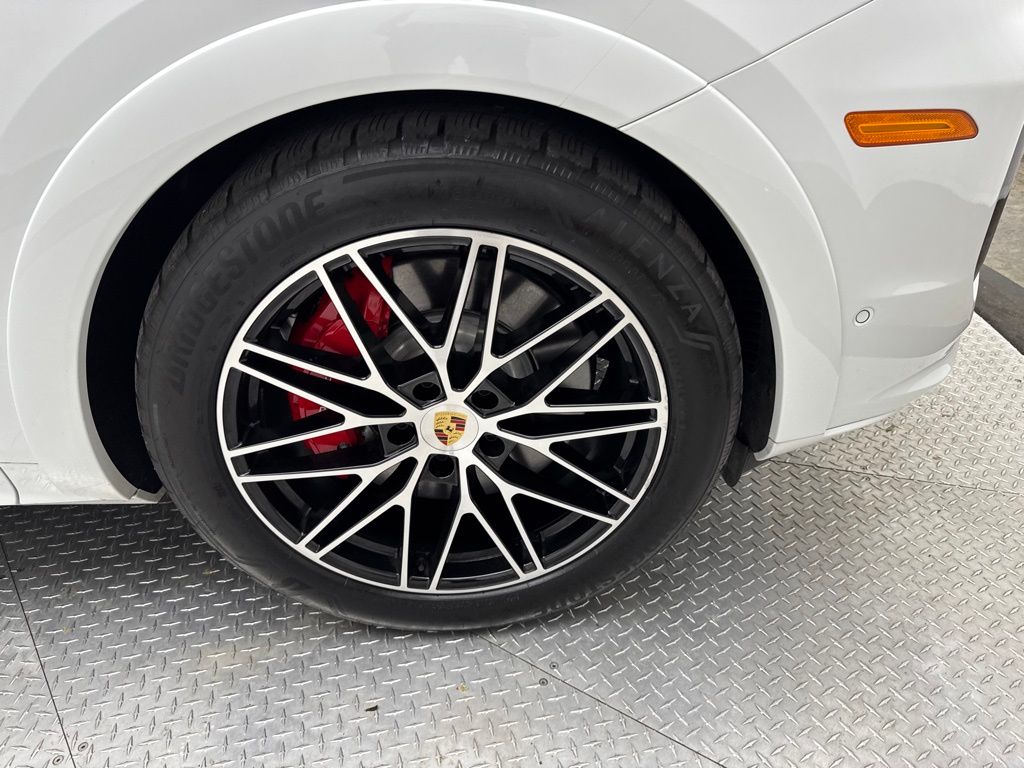 2024 Porsche   19