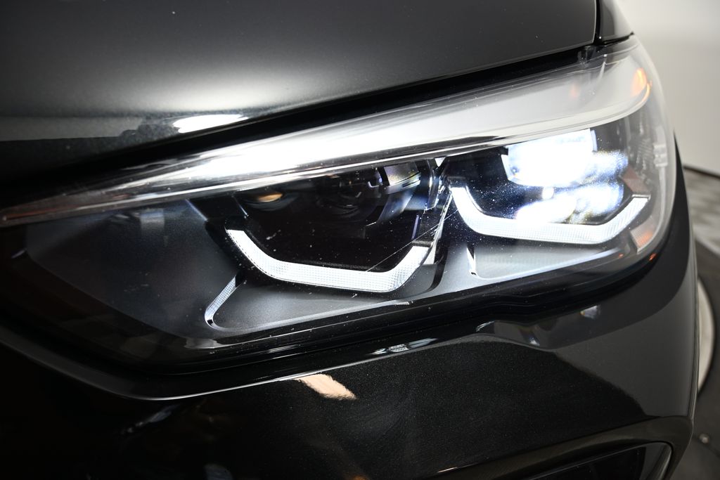 Thumbnail: 2022 BMW X6 - 9
