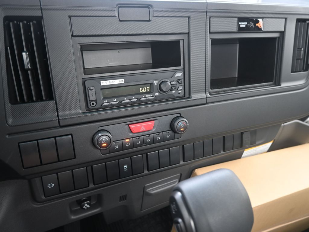 2025 Isuzu NPR XD 