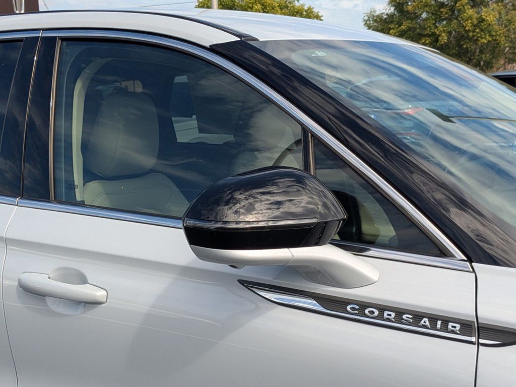 2025 Lincoln Corsair Premiere