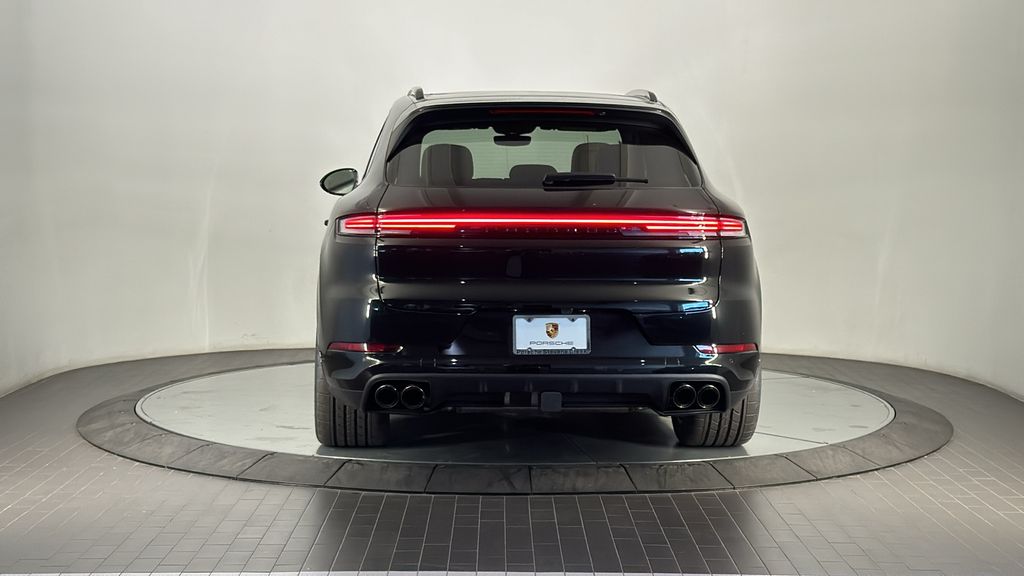 Thumbnail: 2025 Porsche Cayenne - 6
