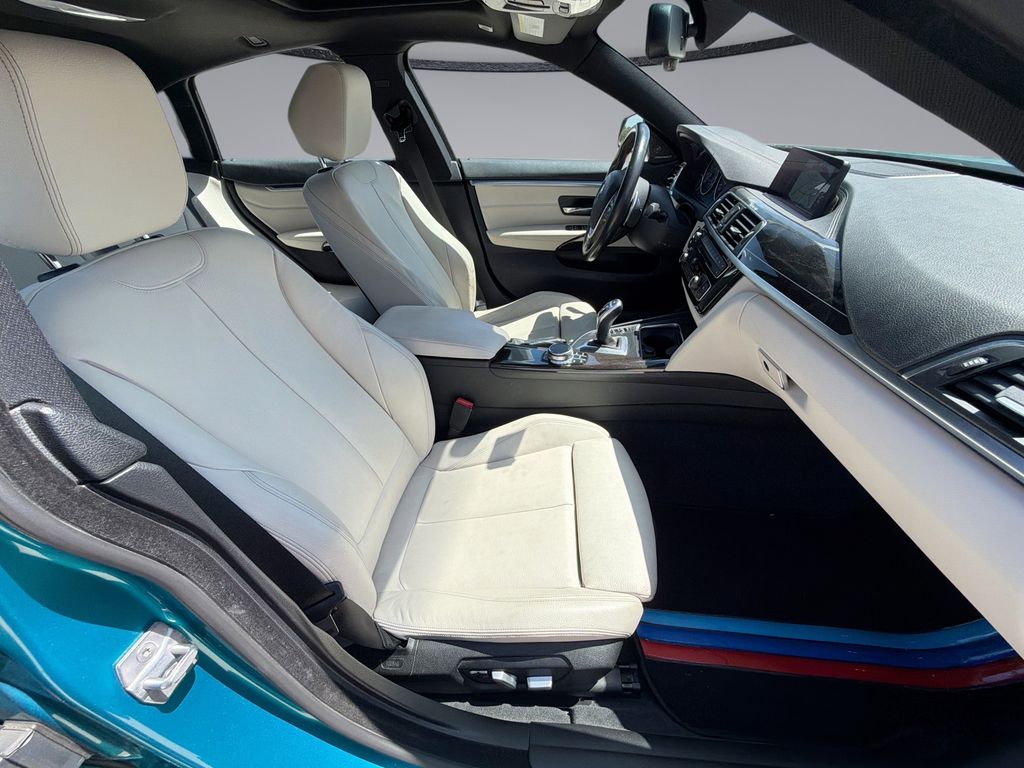 Thumbnail: 2018 BMW 4 Series - 16