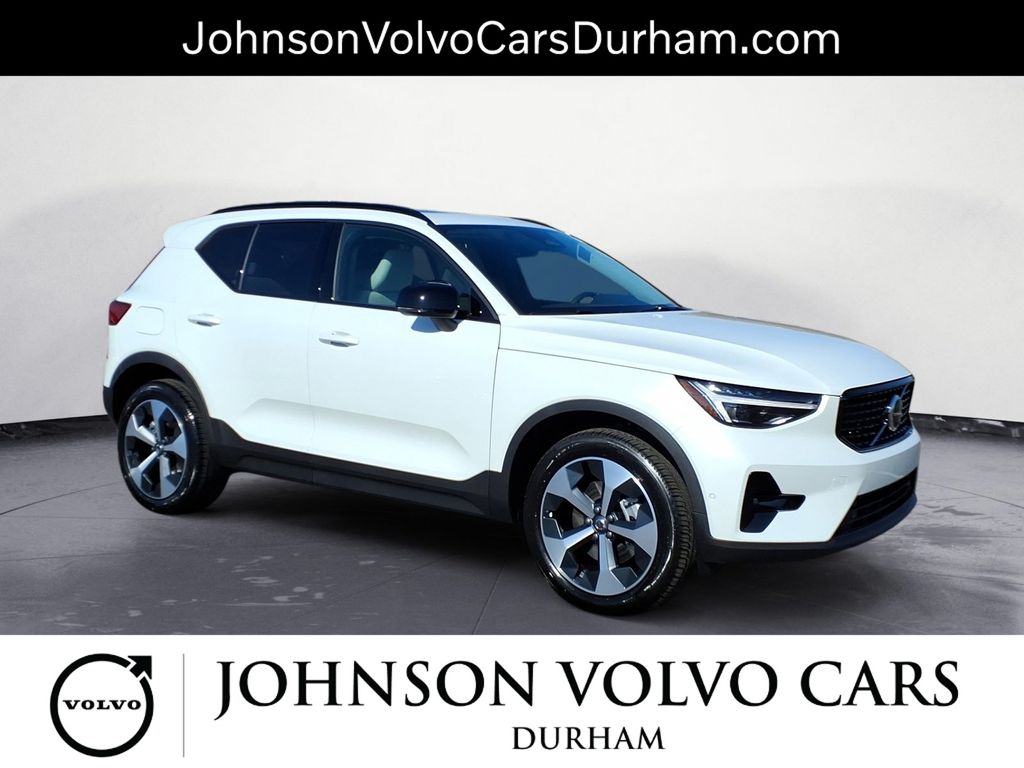 2026 Volvo XC40 B5 Plus AWD