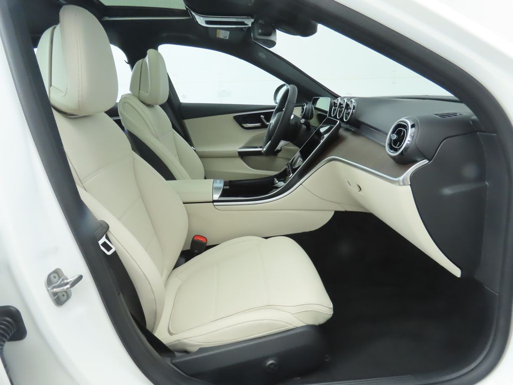 Thumbnail: 2025 Mercedes-Benz C-Class - 21